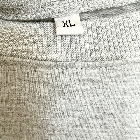 Women's Heather Gray "Rose Apothecary" Pullover Sweatshirt Size XL - Picture 4 of 5